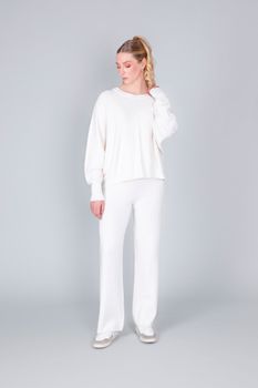 camisa con mangas de murciélago off white