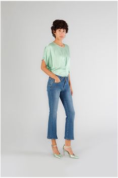 vaqueros cropped de denim acampanado medium blue 29
