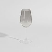 copa de vidrio gris
