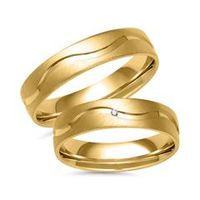alianzas de oro con diamante