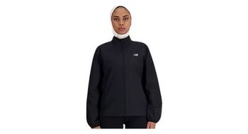Chaqueta cortaviento new balance sport essentials mujer negra
