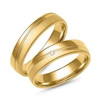 alianzas de oro con diamante