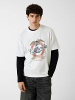 camiseta estampada oversize