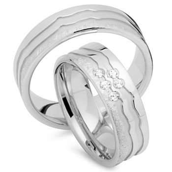 Alianzas 14 quilates oro blanco 5 diamantes