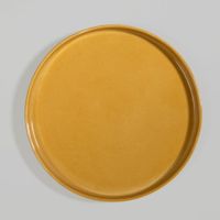 plato llano de ceramica amarillo ocre