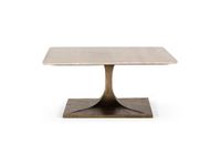 mesa de centro con tapa de marmol resistente y patas en bronze