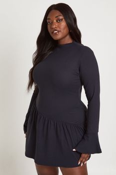 Plus Super Soft Flare Sleeve Drop Hem Skater Dress, Negro