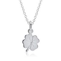 colgante y cadena de plata trebol