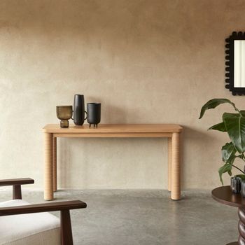 Consola de madera de mindi