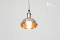 lampara colgante de metal plateado