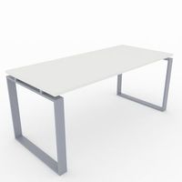 mesaescritorio para teletrabajo oficina y hogar estructura cerrada color gris plata tablero color blanco fabricado en espana 160x80cm