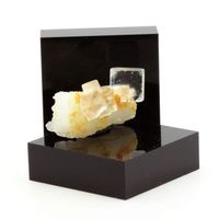 fluorita blanca  cuarzo de francia pratclaux tailhac haute-loire  piedra rara de la coleccion sylvain desfarge  267 ct - certificado de