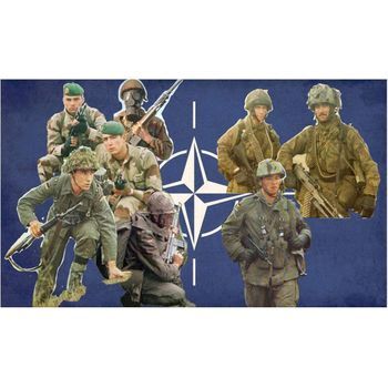 Italeri 6191 - Figuras Nato Toops 1980s. Escala 1/72