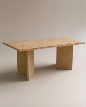 Mesa de comedor de madera maciza en tono roble medio de 180x75cm