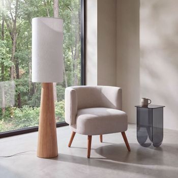 Lámpara de pie de madera de caucho y tela rizada Alt. 141 cm