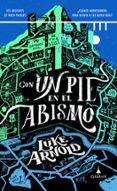 con un pie en el abismo