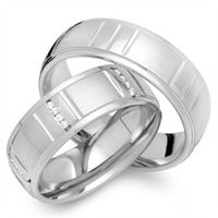 alianzas 8 quilates oro blanco 24 diamantes