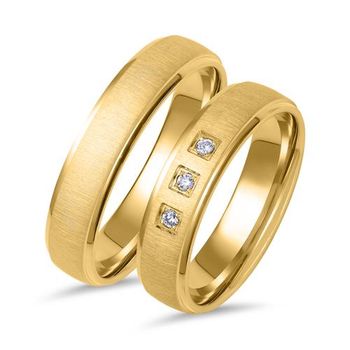 Alianzas de oro con 3 diamantes