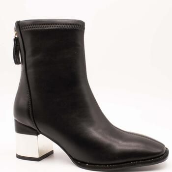 Lola Casademunt Botines LF2605031-00N para mujer