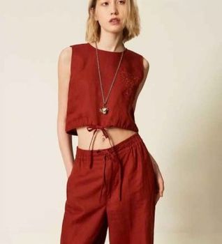 Twinset para mujer. 261TT2303 Top de lino con logotipo bordado granate (40), Casual, Sin mangas / Tirantes