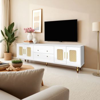 Mueble de tv con puertas de ratán y detalles dorados
