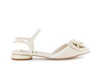 modelo gilda slingback en efecto piel con flor beige 39