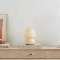 lampara de mesa de vidrio amarillo