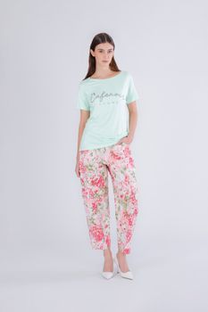 camiseta de cuello redondo con logotipo mint