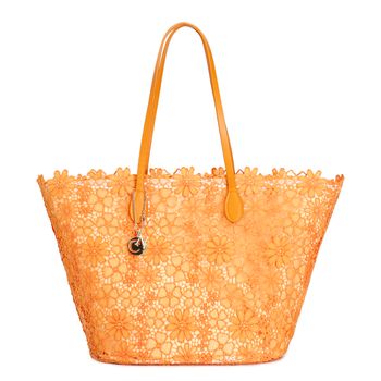 bolso shopping de encaje con charm de metal orange