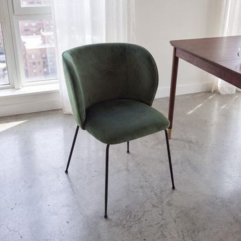 Silla de comedor de terciopelo verde caqui y acero