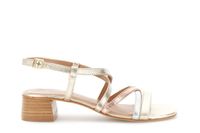 sandalia de piel con multiples hebillas y tachuelas light gold combo