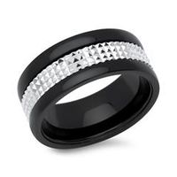 anillo moderno de acero inoxidable ennegrecido