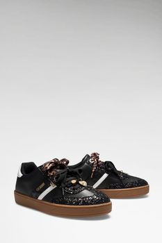 Naoki Sneakers