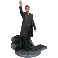estatuilla la torre oscura el hombre de negro - 25 cm