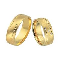 alianzas 8 quilates oro amarillo 3 diamantes