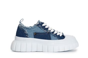 zapatillas deportivas de denim deshilachado jeans
