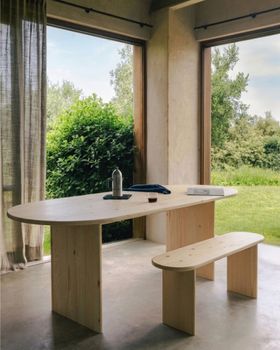 Mesa de comedor de madera de abeto en color beige 200 cm