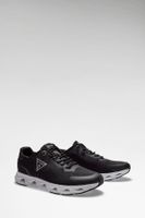 zapatillas de running ease logo