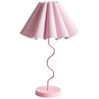 lampara de mesa moderna decorativa con base de metal ondulada y pantalla en forma de campana de tela rosa masumu