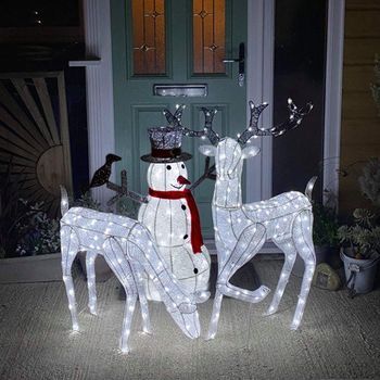Ciervo, Cierva Y Muñeco De Nieve Iluminados