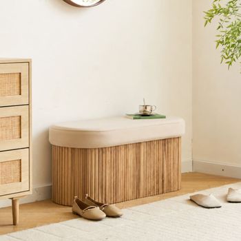 Banco estilo escandinavo en terciopelo beige