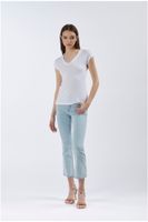 camiseta con cuello de pico y hombreras white