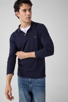 polo con parche de logo