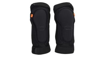 Oakley drop in d30 knee grd negro