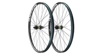 Juego de ruedas mavic e deemax 27 5     boost 15x110   12x148 mm   6 tornillos   2024