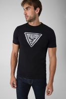 camiseta con logo