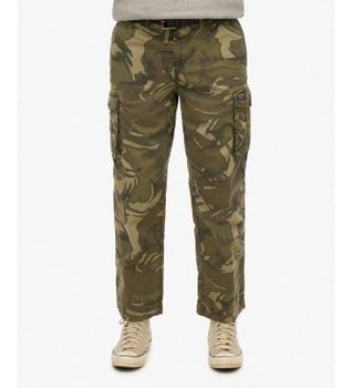 Superdry para hombre. M7011389A Pantalón cargo Parachute Light verde (30/32), Casual, Camuflaje, Algodón