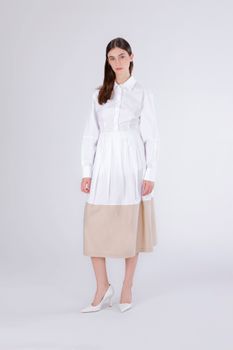 falda bicolor con pliegues white/sand s