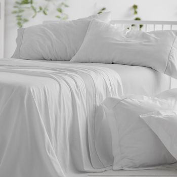 Juego De Sábanas 50% Algodón 50% Poliéster Diseño Rayitas Color Gris Claro 180 X 190/200 Cm - Gris Claro - Burrito Blanco