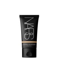 hidratante con color nars cosmetics pure radiant spf30pa - diferentes colores - mykonos
